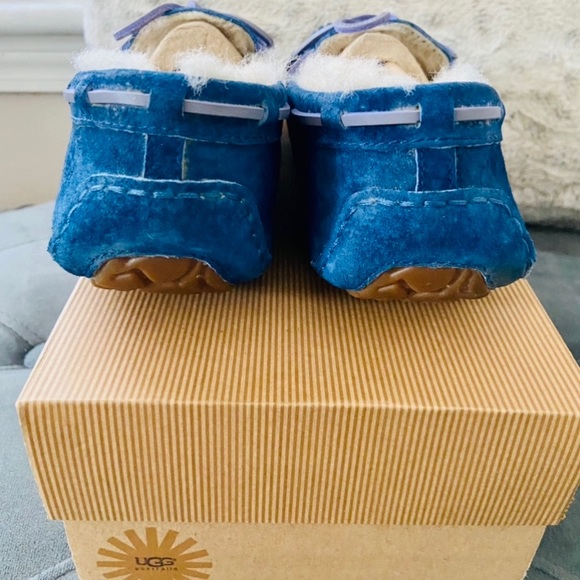 SOLD❗️FINAL PRICE!/UGG Australia Women’s Dakota Slippers Size8/PREOWNED/LIKE NEW - Picture 9 of 14